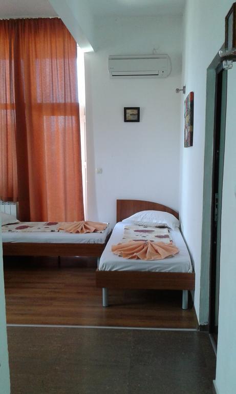 Zora Guest House Primorsko Room photo