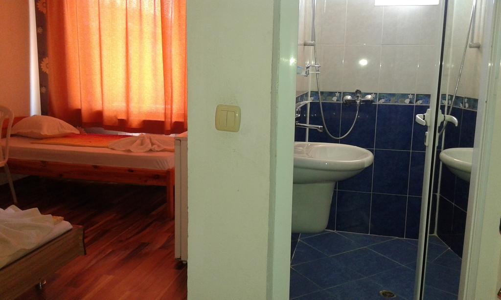 Zora Guest House Primorsko Room photo